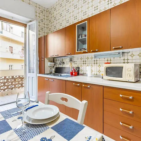 - & Roomy With Balcony! Daire *