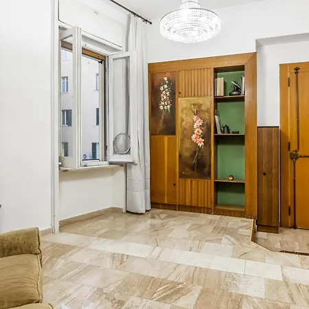 - & Roomy With Balcony! * Cagliari
